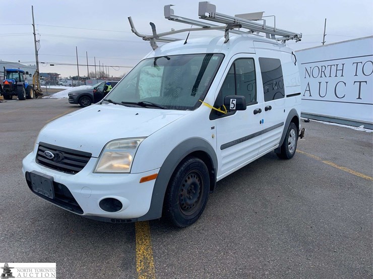2012-ford-transit-connect-image-1