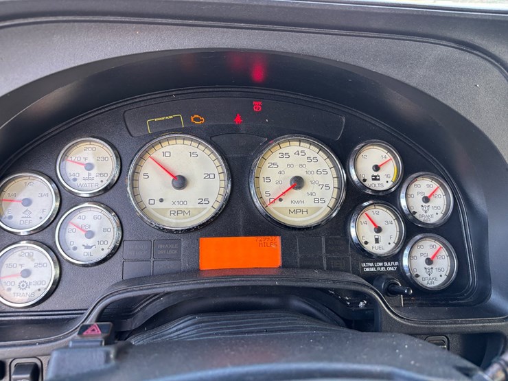 2015-international-prostar-image-25