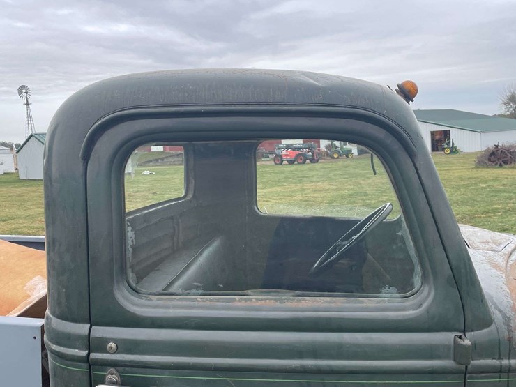 1935-ford-wrecker-image-17