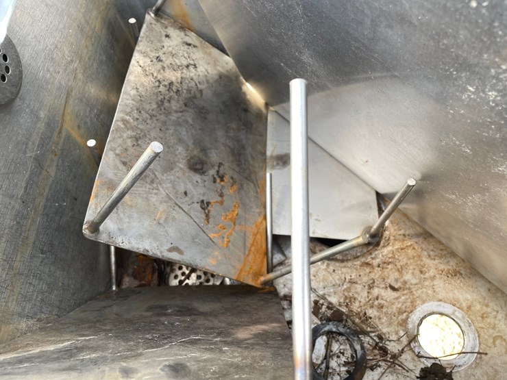 #3974-•-stainless-steel-3-bay-sink-image-14