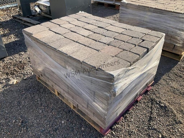 pallet-of-stone-pavers-image-3