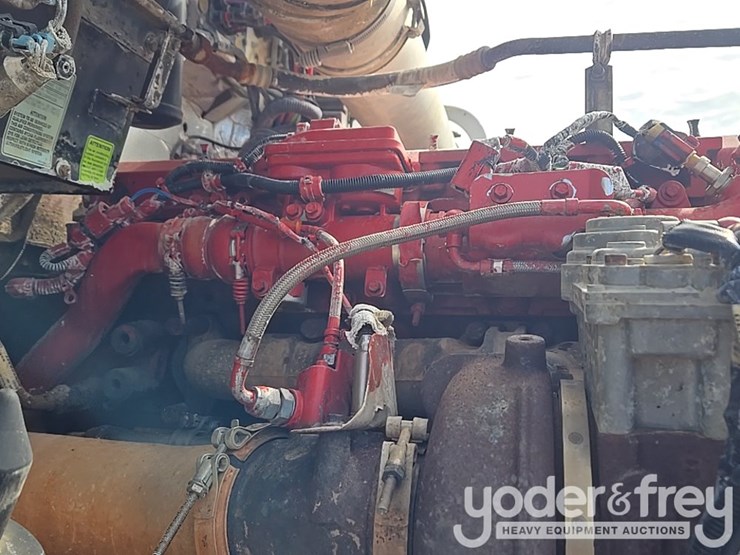 2014-kenworth-t800-image-105