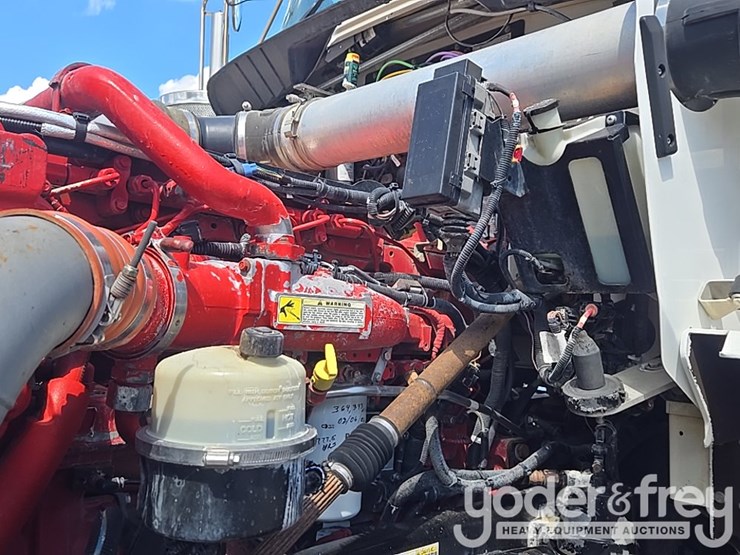 2014-kenworth-t880-image-84