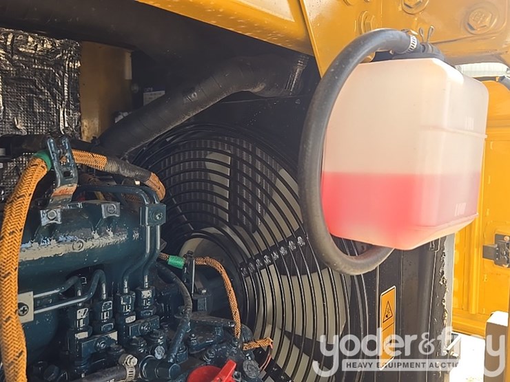 2018-caterpillar-305.5-image-59