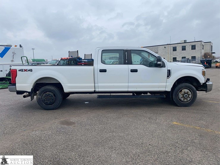 2019-ford-f350-image-8
