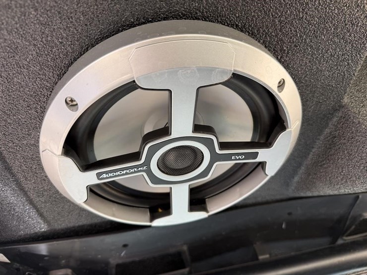 2022-general-polaris-image-10