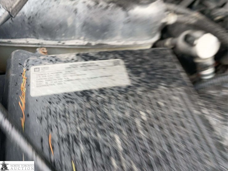 2015-chevrolet-tahoe-image-29