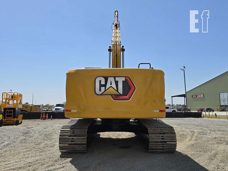 2020-caterpillar-326-image-8