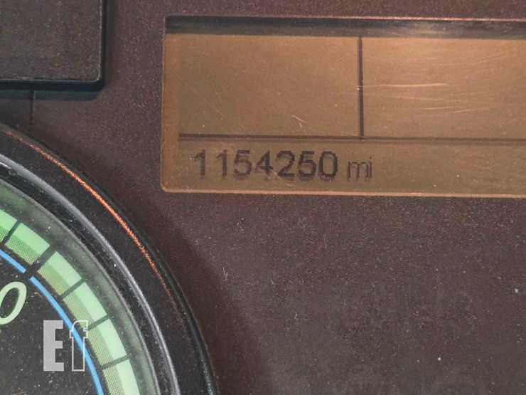 2016-freightliner-cascadia-125-image-12