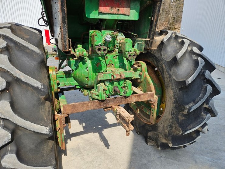 1982-john-deere-4240-image-18