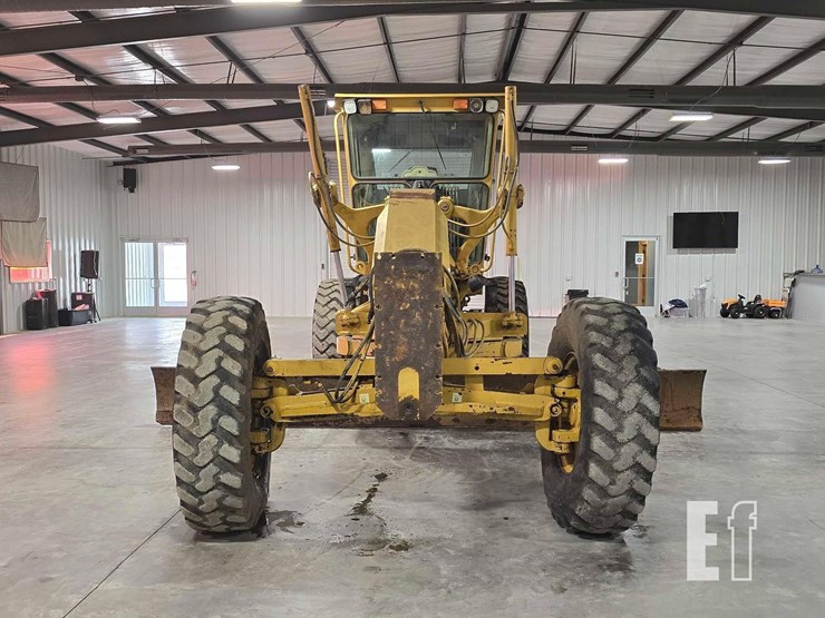 1995-caterpillar-120h-image-7