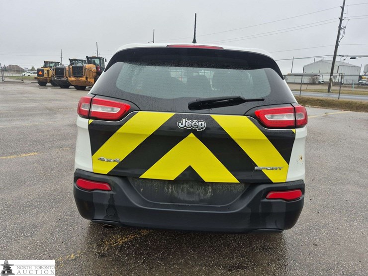 2016-jeep-cherokee-image-6