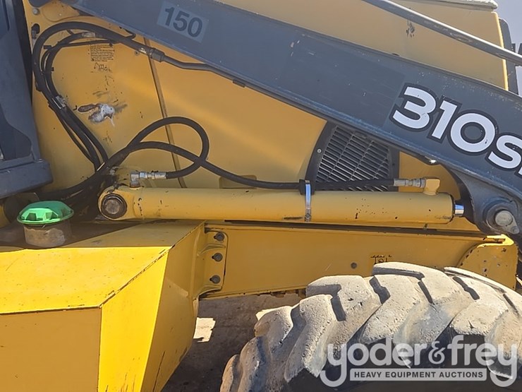 2010-deere-310sj-image-31