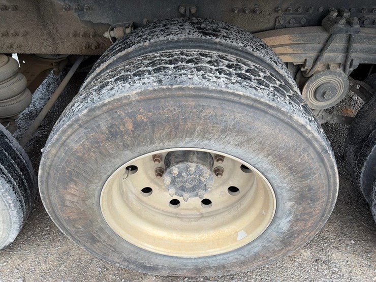 #31710-•-2019-mack-gr64f-m359-tri-axle-dump-truck-image-20