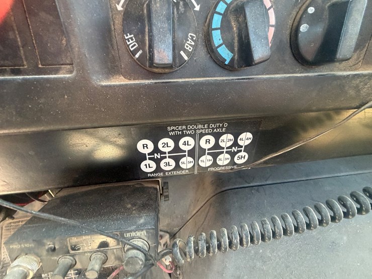 1990-international-4900-image-33