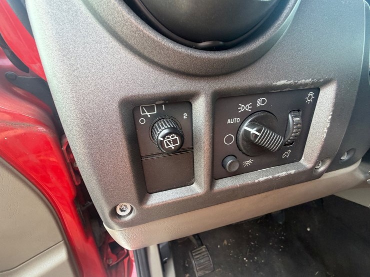 2004-hummer-h2-image-38