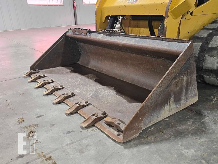 2023-caterpillar-259d3-image-9