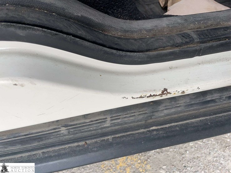 2009-ford-taurus-x-image-33