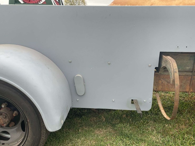 1935-ford-wrecker-image-23