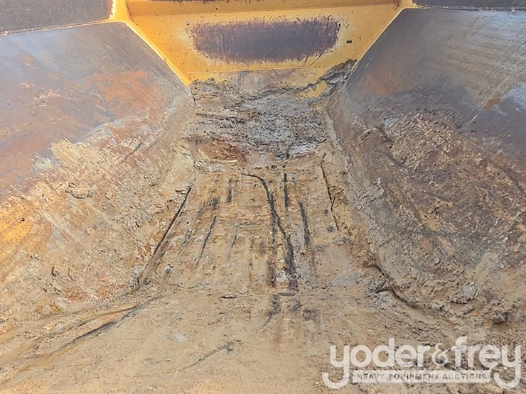 2022-deere-260e-image-77