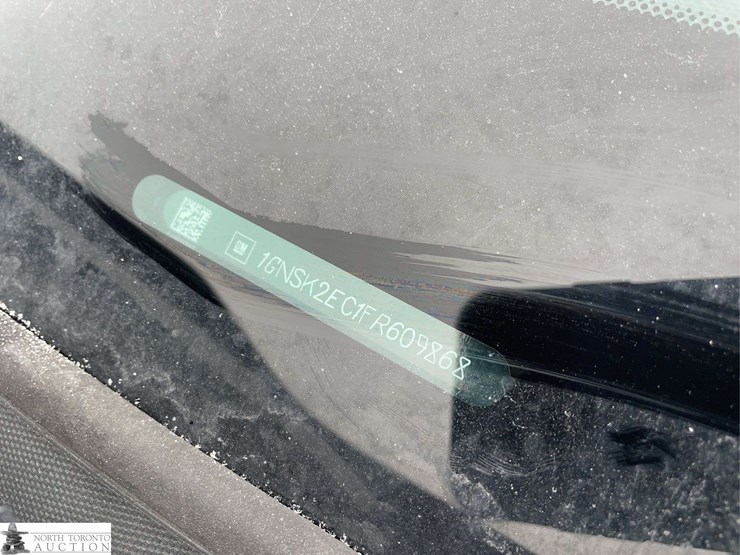 2015-chevrolet-tahoe-image-16