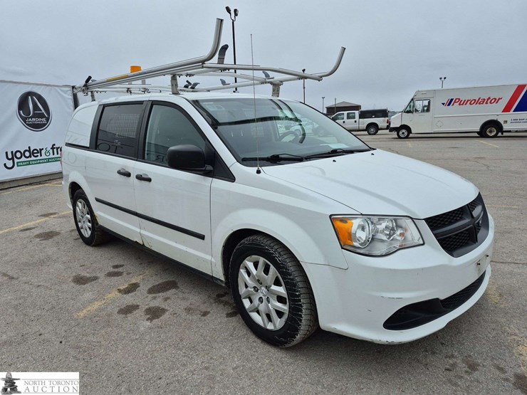 2015-ram-c/v-image-3