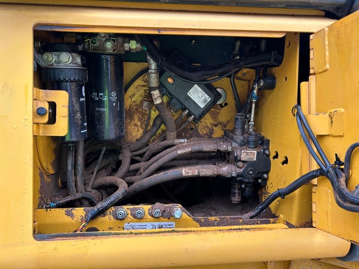 deere-650j-image-16