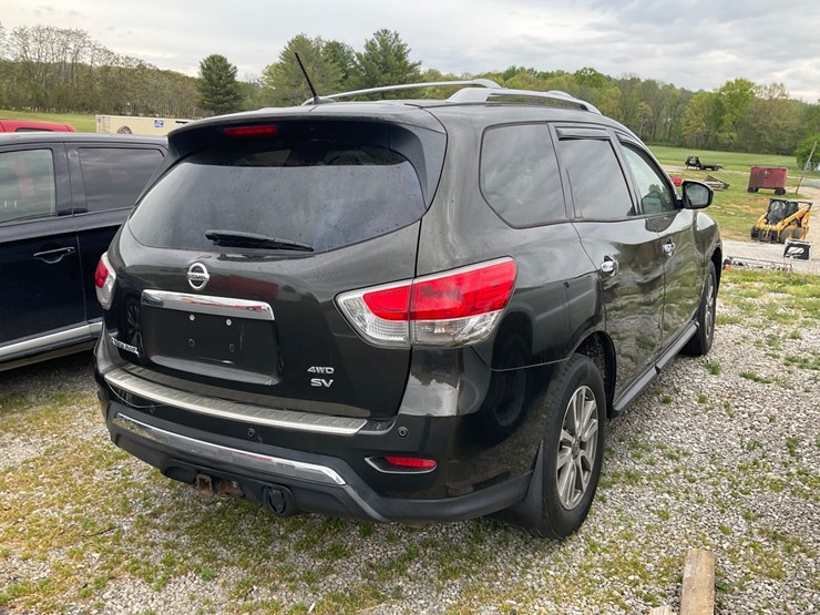 2015-nissan-pathfinder-image-6