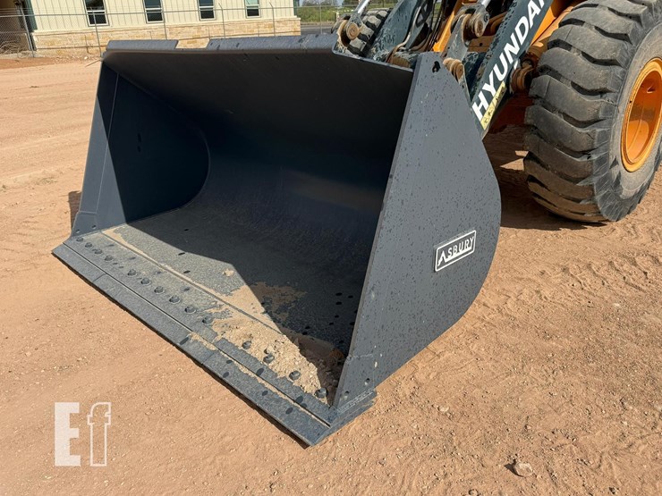 2014-hyundai-hl757tm-9a-image-10