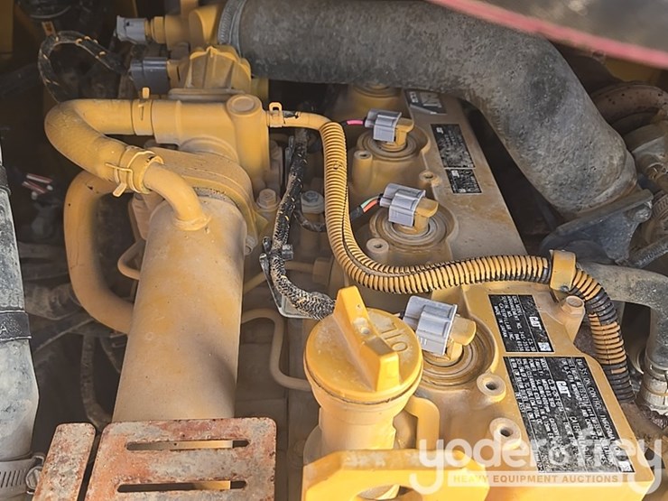 2021-caterpillar-289d3-image-66