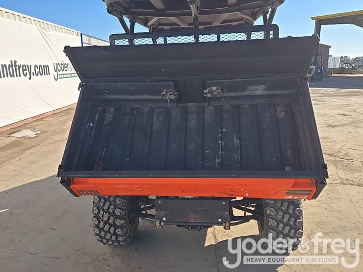 2018-kubota-rtvx1140-image-29