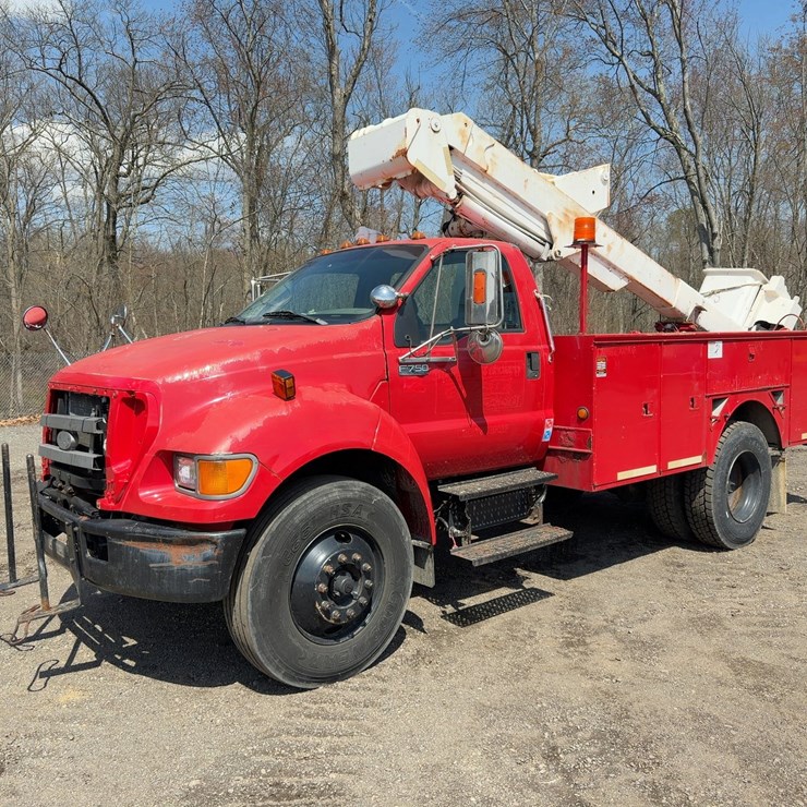 2007 FORD F750 XL