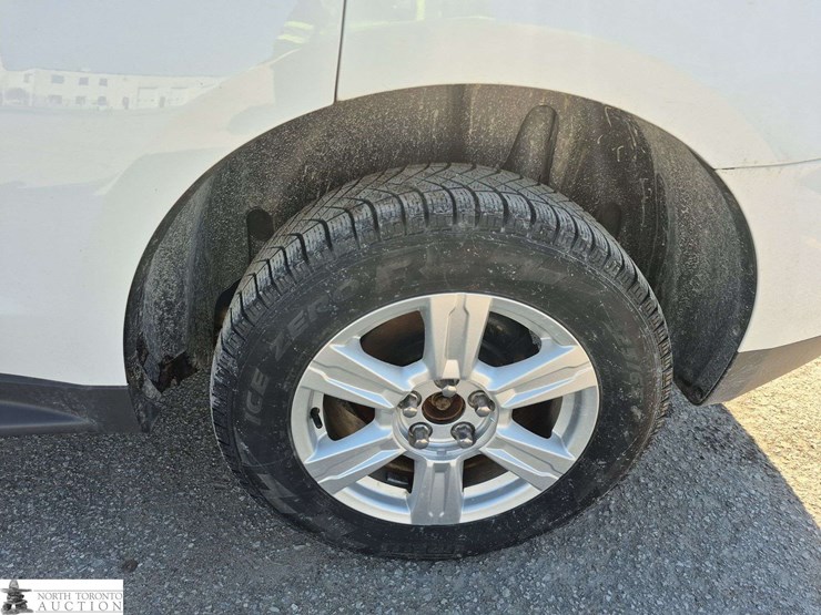 2016-chevrolet-equinox-ls-image-22