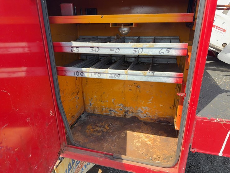 2007-ford-f750-xl-image-17