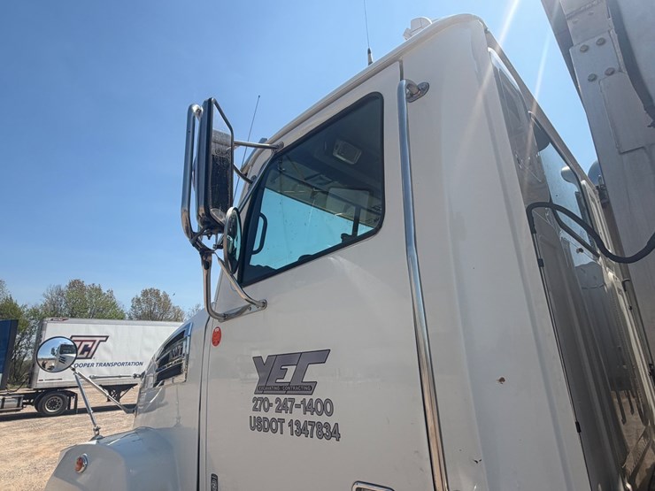 2016-western-star-4700-image-38
