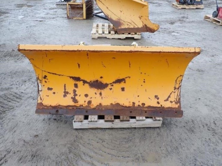 trackless-ab55-60-in.-snow-plow-image-2