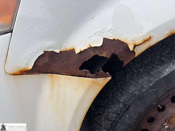 2011-dodge-grand-caravan-se-image-27