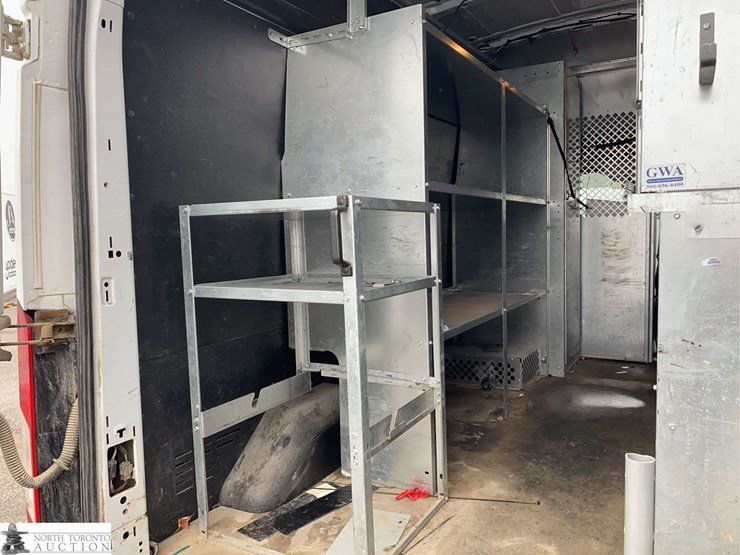 2016-ford-transit-image-25