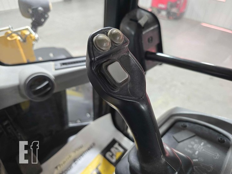 2022-caterpillar-920-image-20