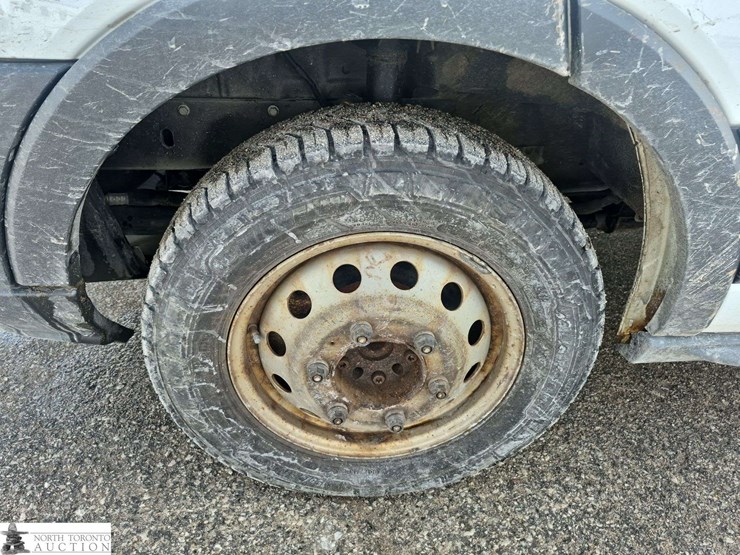 2016-ford-transit-image-21