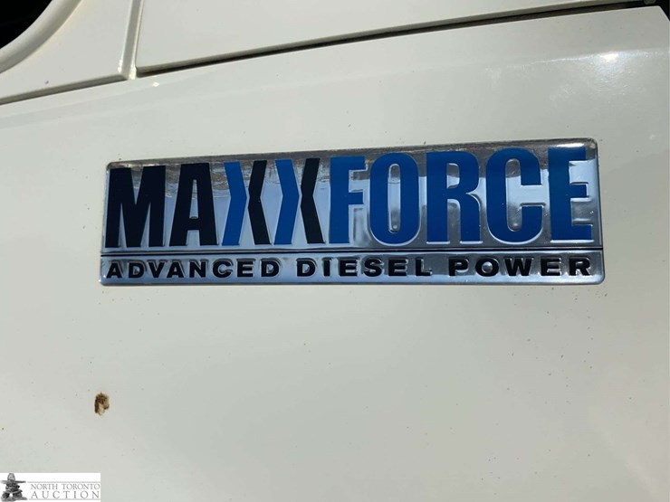 2013-international-durastar-4300-image-24