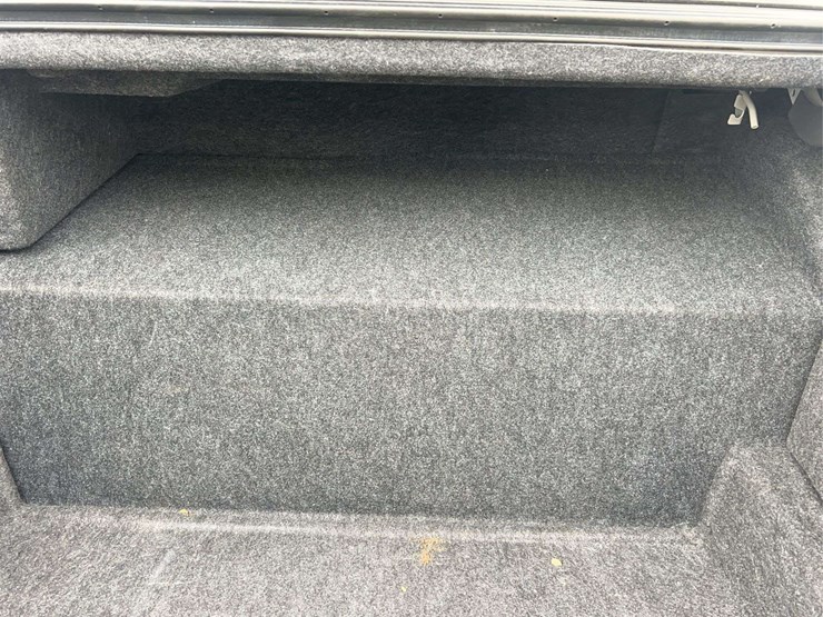 2005-lincoln-town-car-image-80