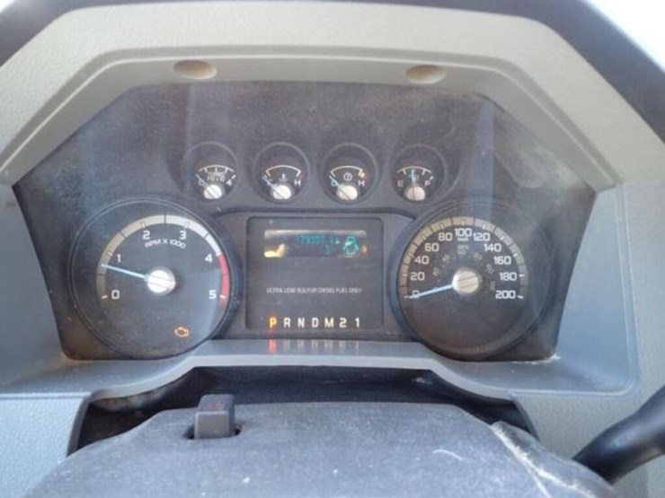 2016-ford-f550-xlt-image-12