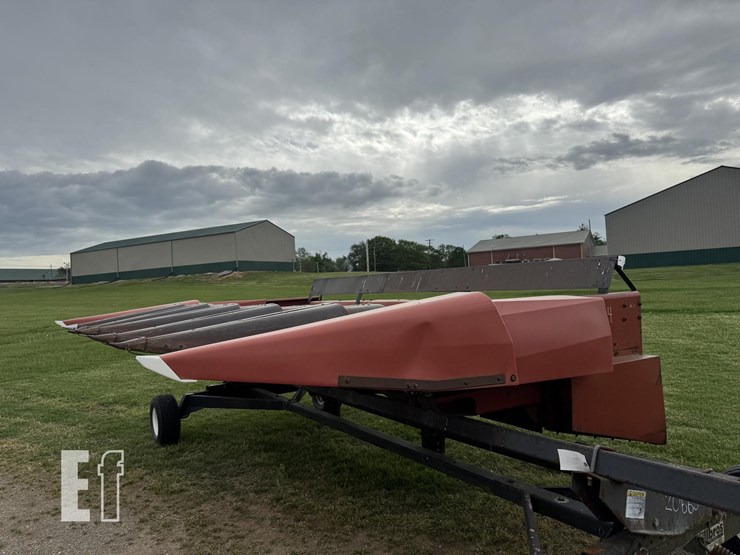 case-ih-1063-image-1