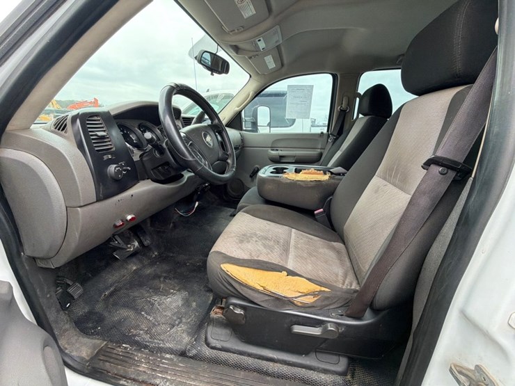 2007-chevrolet-3500hd-image-11