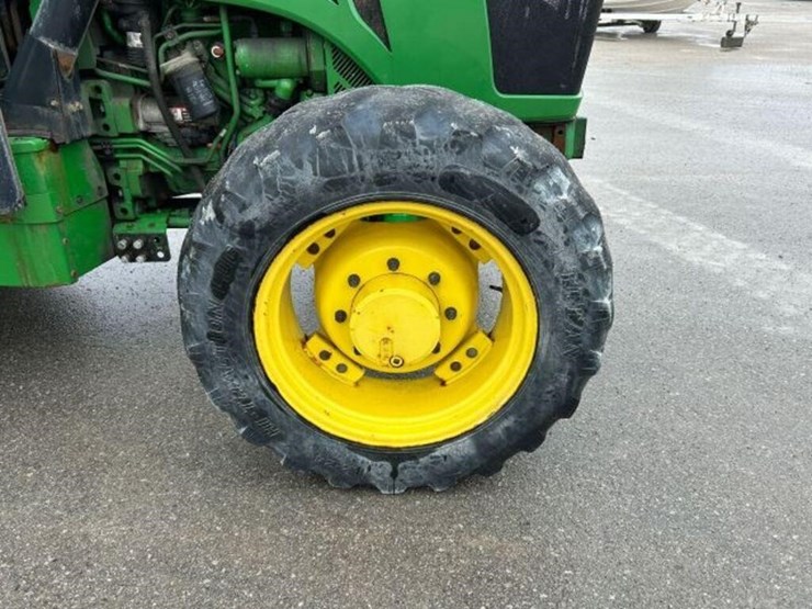 2016-john-deere-5085e-image-51