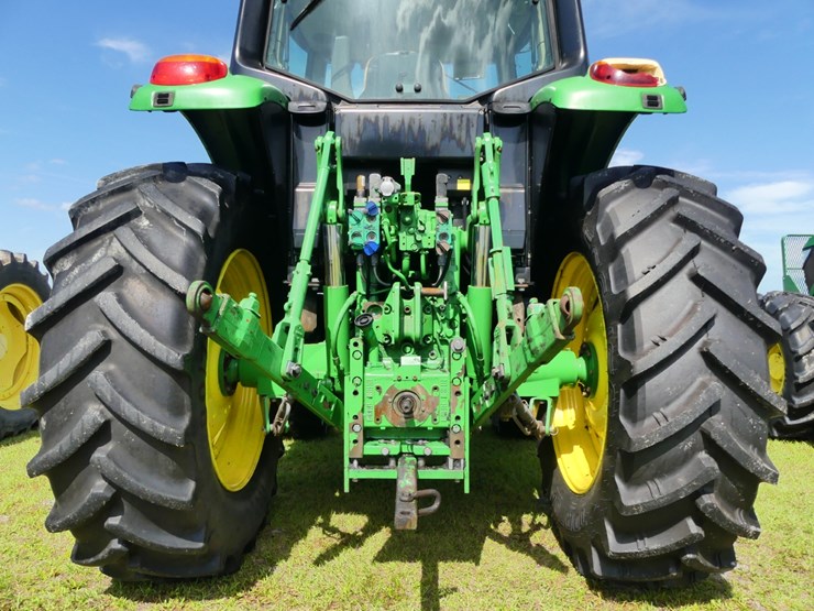 2016-john-deere-6120m-image-5