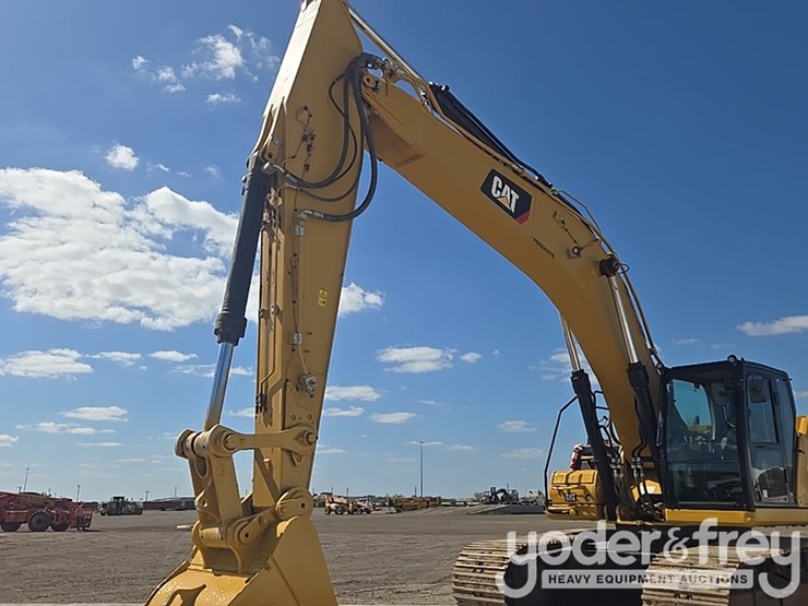 2019-caterpillar-336-image-27