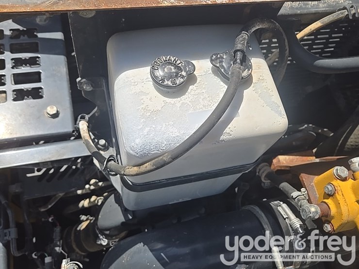 2015-komatsu-pc490-lc-11-image-111