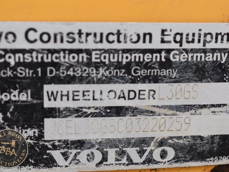 2015-volvo-l30g-image-18